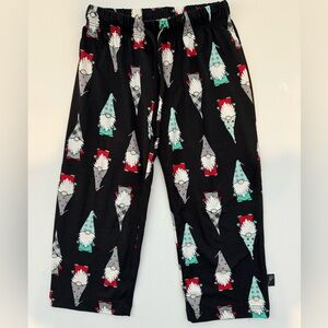 Excellent condition kids Pixielane lounge pants holiday gnomes size 2/3 $35